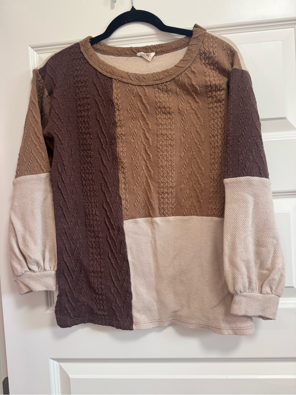 BiBi Colorblock Cable Knit Crew Sweater in Brown, Tan & Cream